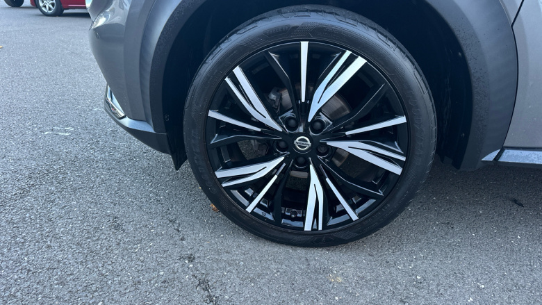 Nissan Juke 1.0 DiG-T Tekna+ 5dr DCT Petrol Hatchback